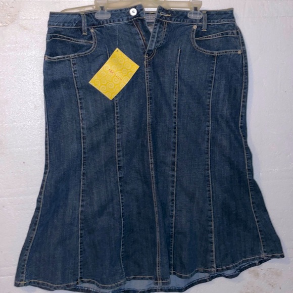 Motto Dresses & Skirts - Motto Women’s Jean Skirt size 20W
